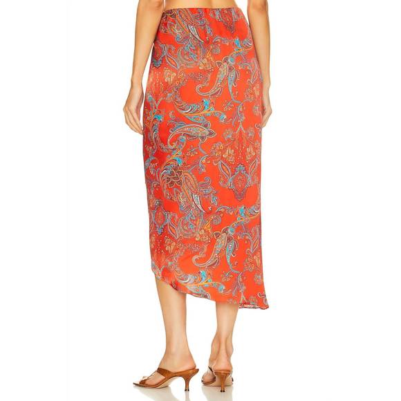 NEW L'AGENCE esa sarong skirt in fire red multi paisley - Picture 3 of 4